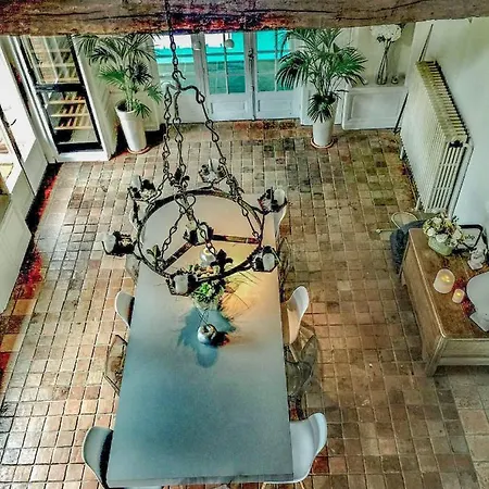 Detente A La Compagne Piscine Chauffee Billard Et Baby Foot Nyaraló